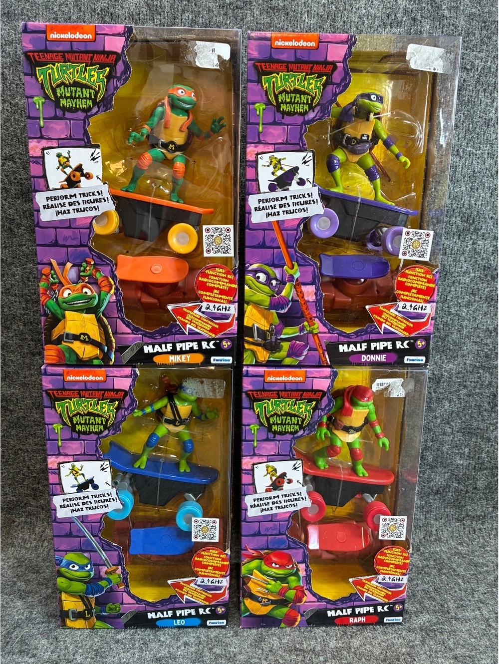 TMNT Mutant Mayhem Half Pipe RC Action Figures Set - Mikey, Donnie, Leo, Raph